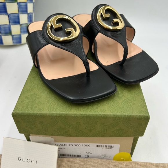Women’s Gucci, blonde GG leather thong Sandals size 37.5 made in Italy - Picture 3 of 11